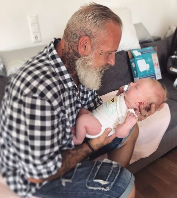 Old People With Great Tattoos (30 pics)