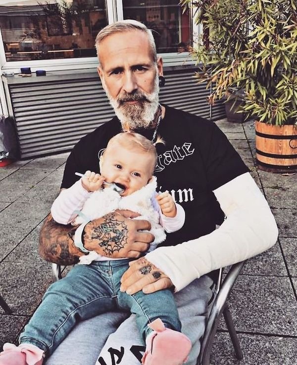 Old People With Great Tattoos (30 pics)