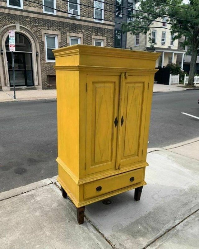 Dumpster Treasures (40 pics)