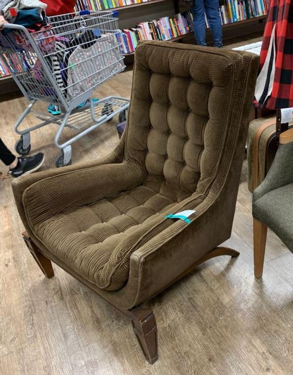 Thrift Shop Treasures (16 pics) Thrift Shop Treasures (16 pics)