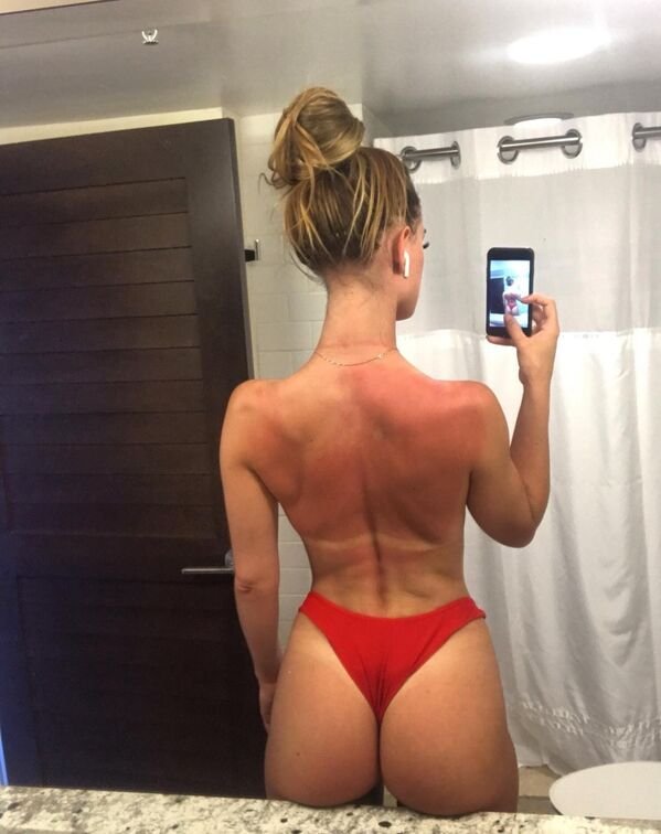 Rear View (32 pics)