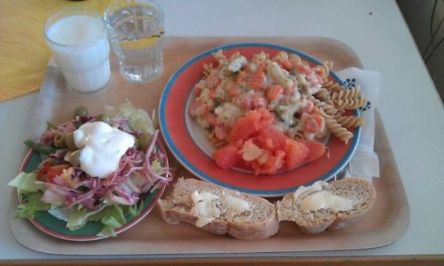 School Lunches In Different Countries (30 pics) School Lunches In Different Countries (30 pics)