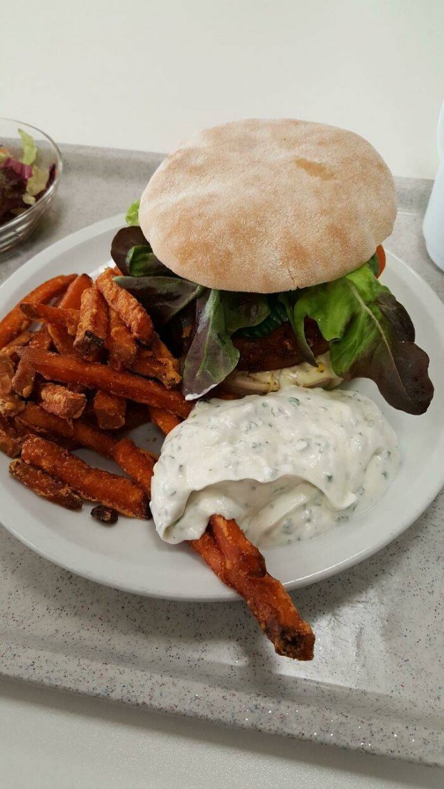 School Lunches In Different Countries (30 pics) School Lunches In Different Countries (30 pics)