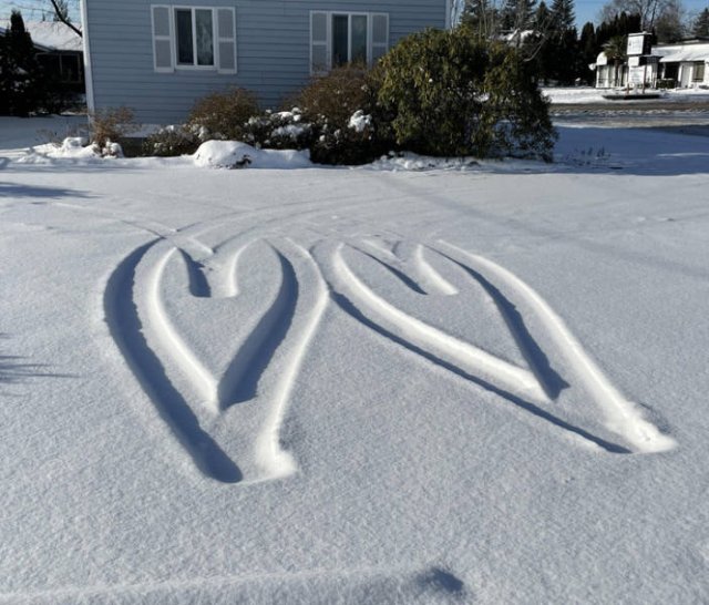 Awesome Winter Art (24 pics)