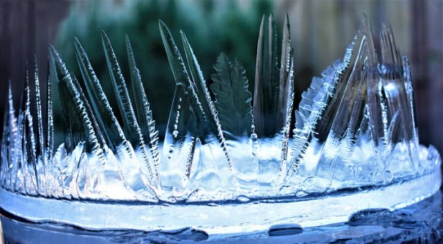 Awesome Winter Art (24 pics)