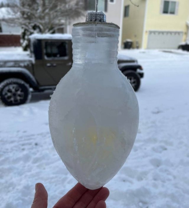 Awesome Winter Art (24 pics)