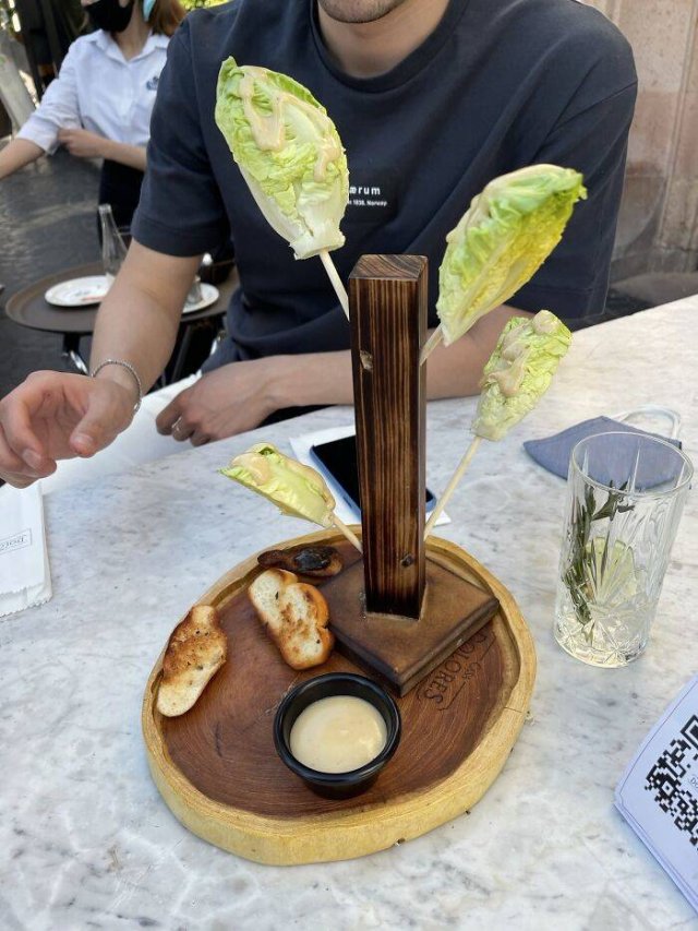 Weird Food Serving (28 pics)