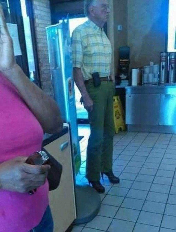 Strange People (39 pics)