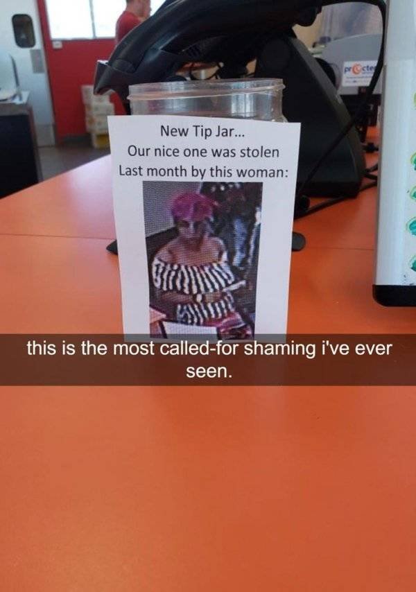 Terrible Customers (25 pics)