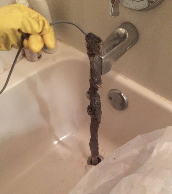 Creepy Finds In Houses (24 pics) Creepy Finds In Houses (24 pics)