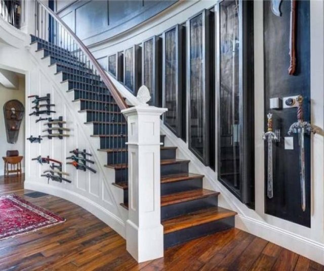 Strange Estate Listings (31 pics)