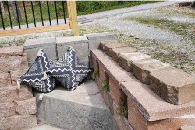Strange Estate Listings (31 pics)