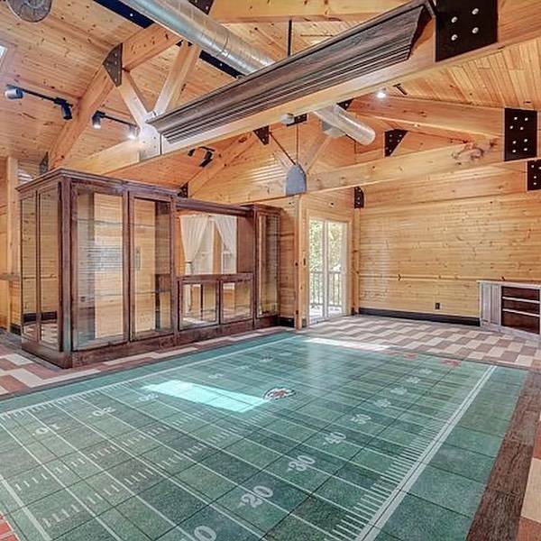 Strange Estate Listings (31 pics)