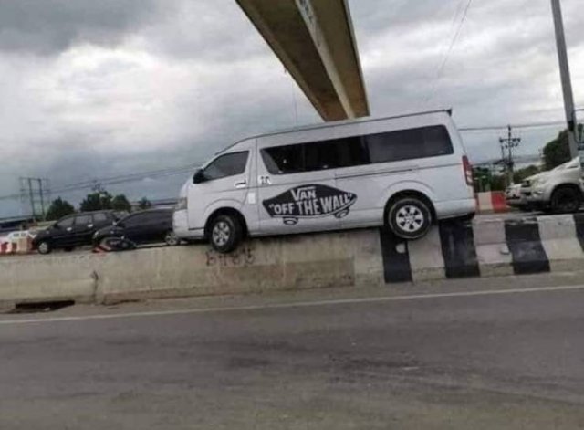 Cars Fails (28 pics)