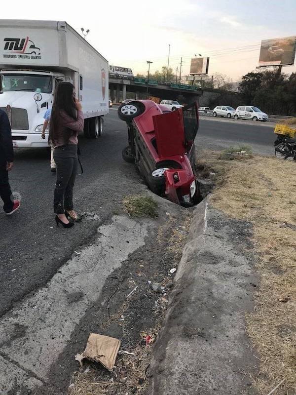 Cars Fails (28 pics)
