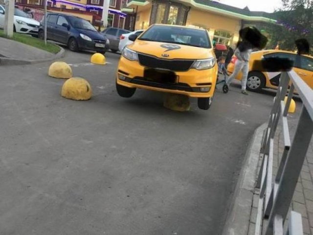 Cars Fails (28 pics)