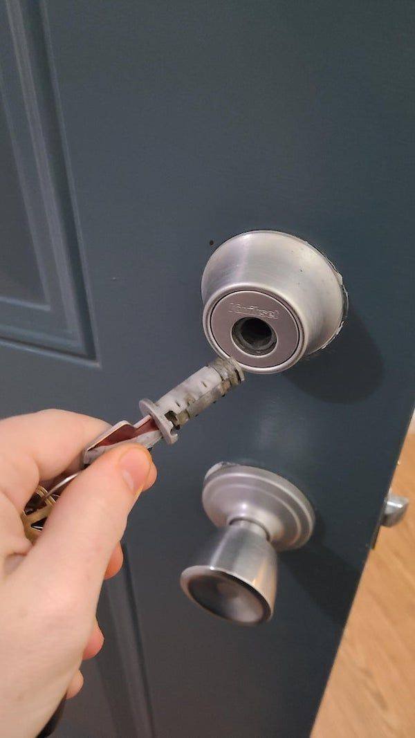 Bad Days Happen (39 pics)