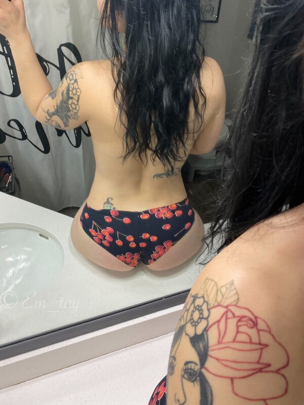 Tattooed Girls (29 pics)