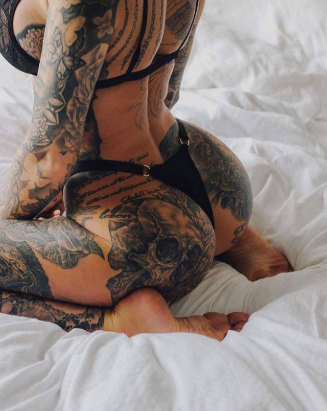 Tattooed Girls (41 pics)