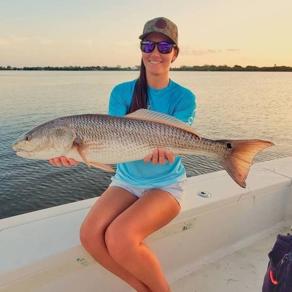 Fishing Girls (49 pics)