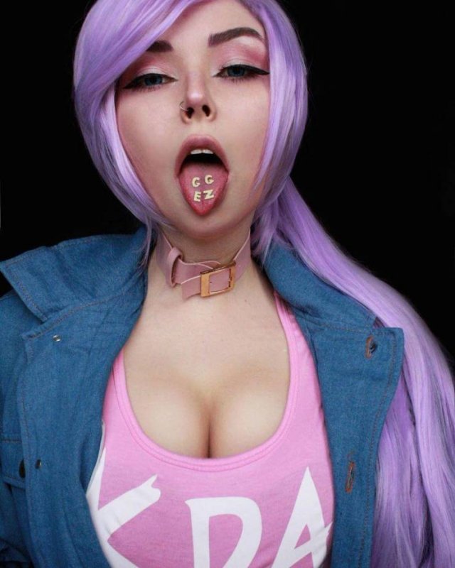 Girls With Dyed Hairs (46 pics)