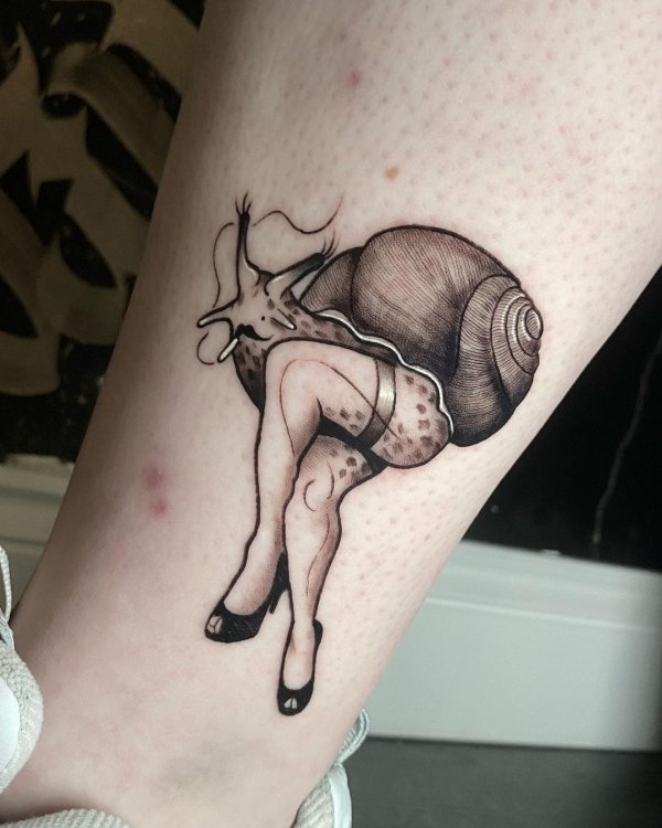 Interesting And Weird Tattooes (28 pics)