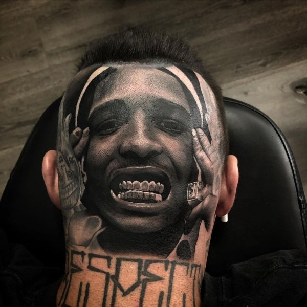 Interesting And Weird Tattooes (28 pics)