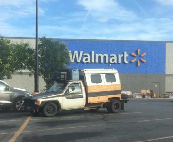 Oddities In Stores (26 pics)