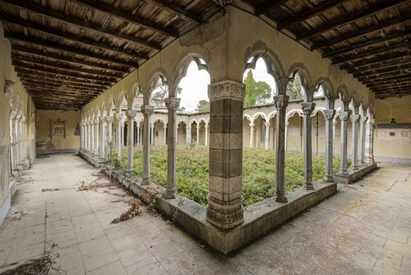 Amazing Abandoned Places (14 pics) Amazing Abandoned Places (14 pics)