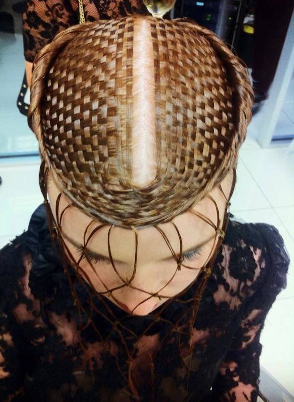 Strange Situations (48 pics)