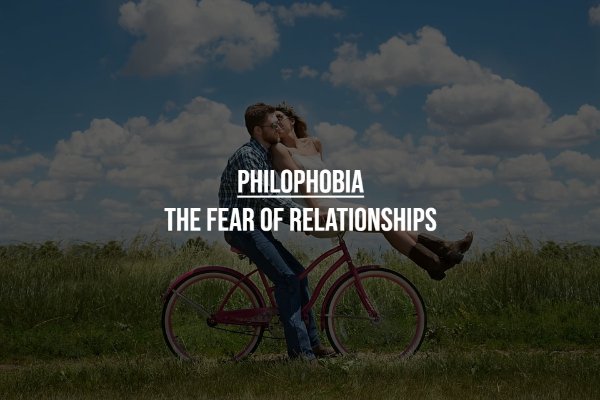 Unusual Phobias (17 pics)