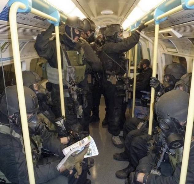 Weird Situations (49 pics)