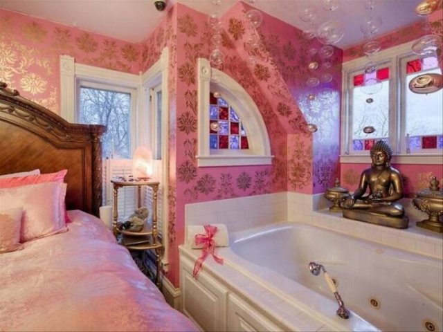 Odd Bedrooms (29 pics)