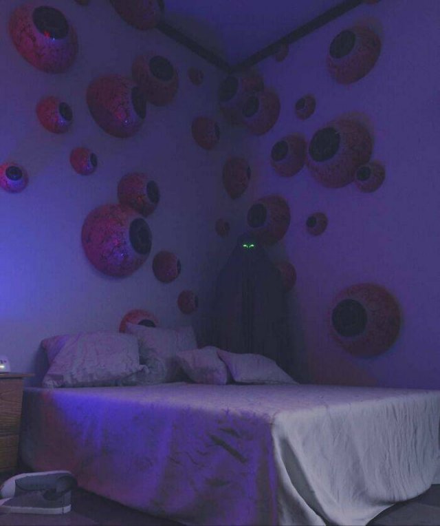 Odd Bedrooms (29 pics)