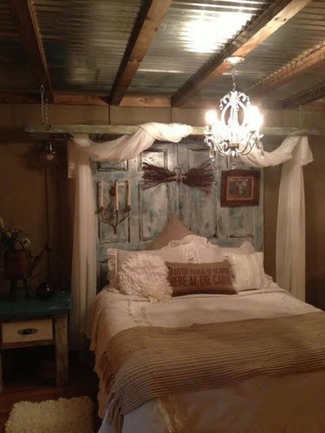 Odd Bedrooms (29 pics)