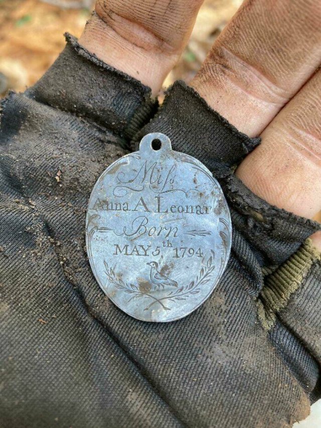Unexpected Finds (48 pics)