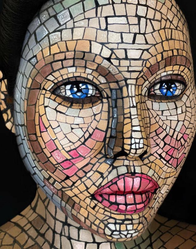 Illusions With Makeup (25 pics)