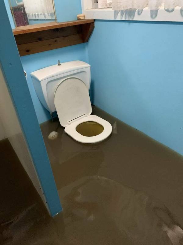Bad Days Happen (37 pics)