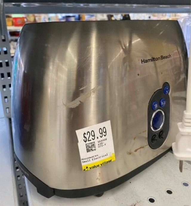 Expensive Items In A Thrift Store (31 pics)