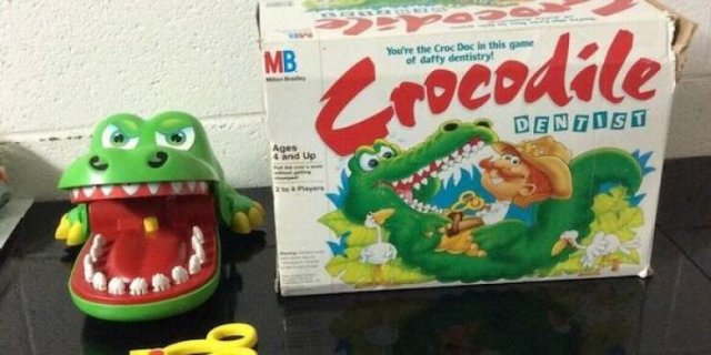 Board Games From 90's (24 pics)