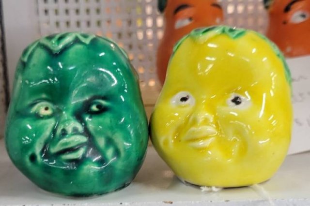 Funny Finds In Thrift Stores (45 pics)