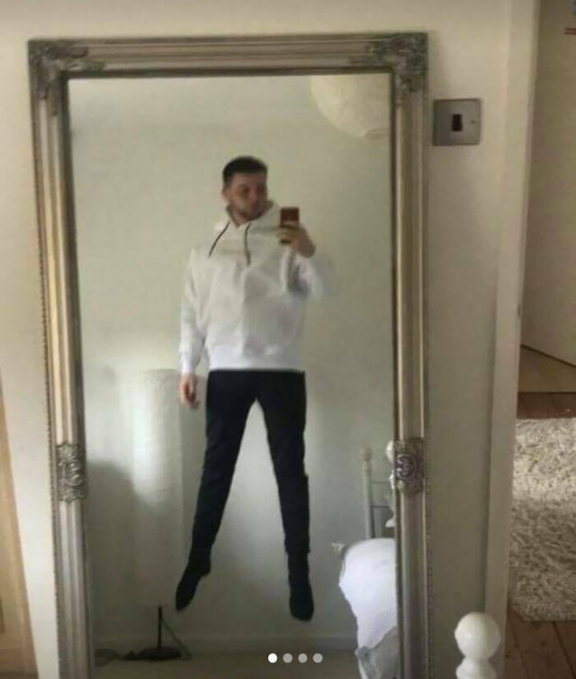They're Trying to Sell Mirrors (38 pics)
