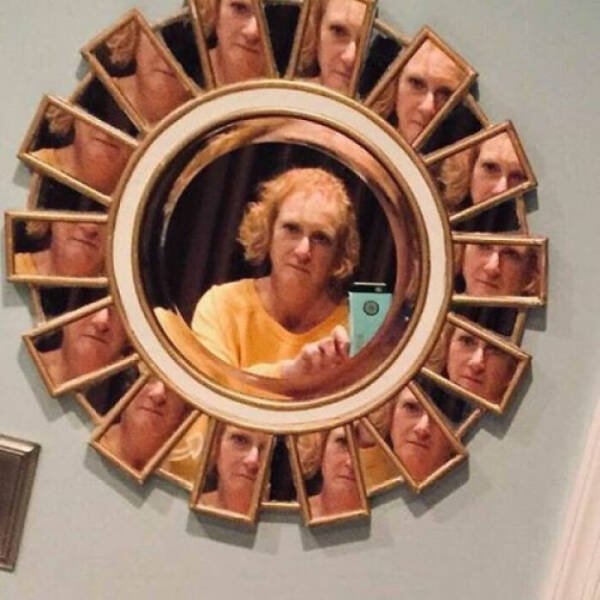 They're Trying to Sell Mirrors (38 pics)