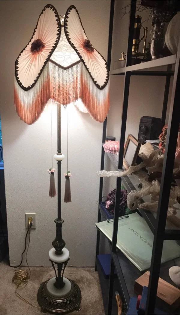 Weird Finds In Thrift Shop (49 pics)