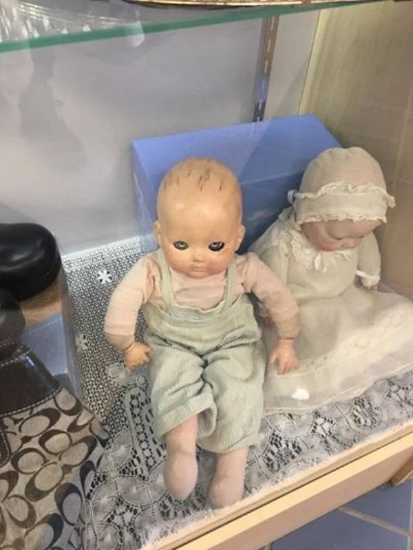 Weird Finds In Thrift Shop (49 pics)