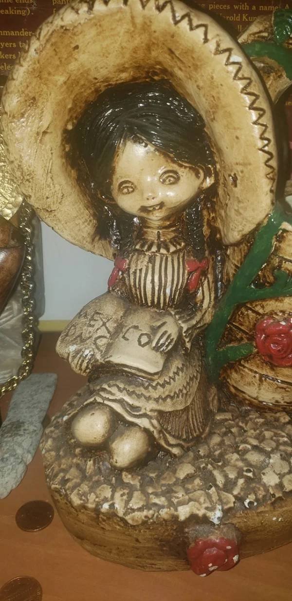 Weird Finds In Thrift Shop (49 pics)