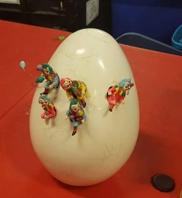 Weird Finds In Thrift Shop (49 pics)