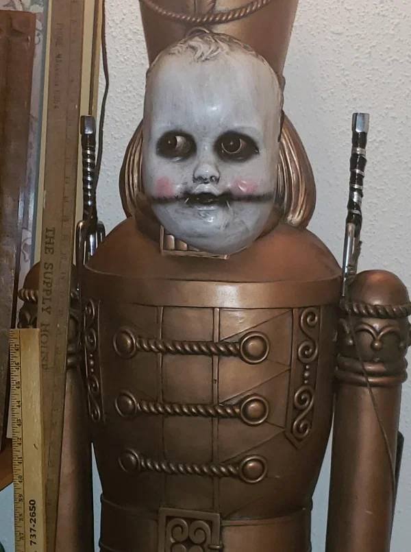 Weird Finds In Thrift Shop (49 pics)