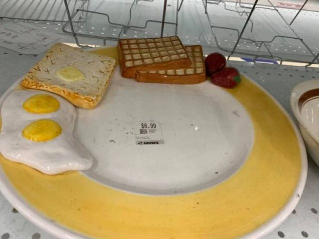 Weird Finds In Thrift Shop (49 pics)