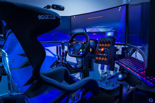 Awesome Racing Simulator Rigs (20 pics)